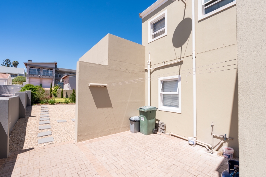 4 Bedroom Property for Sale in Myburgh Park Western Cape